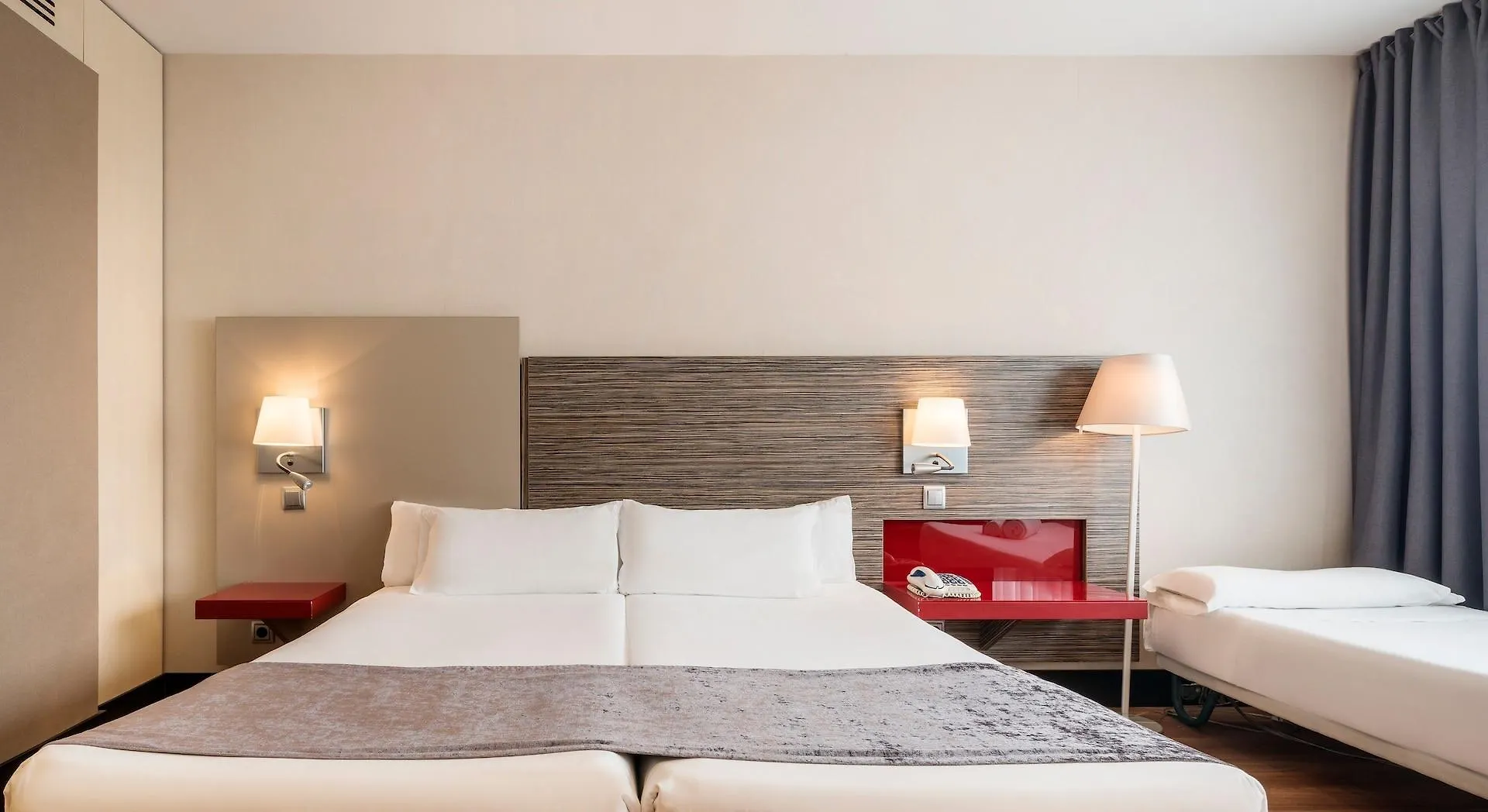 ****  Ilunion Barcelona Hotel Spain