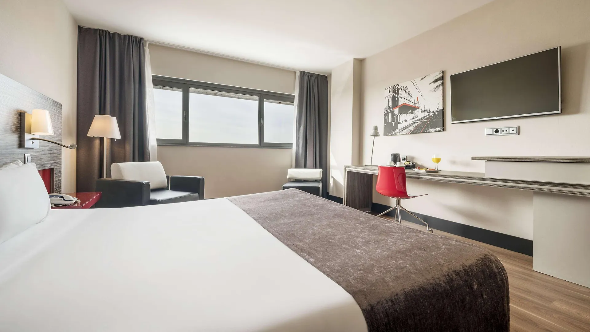 Ilunion Barcelona Hotel 4*,  Spanien