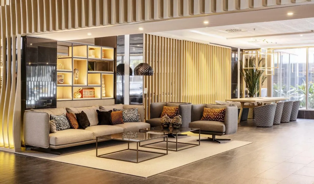 Ilunion Barcelona Hotel 4*,